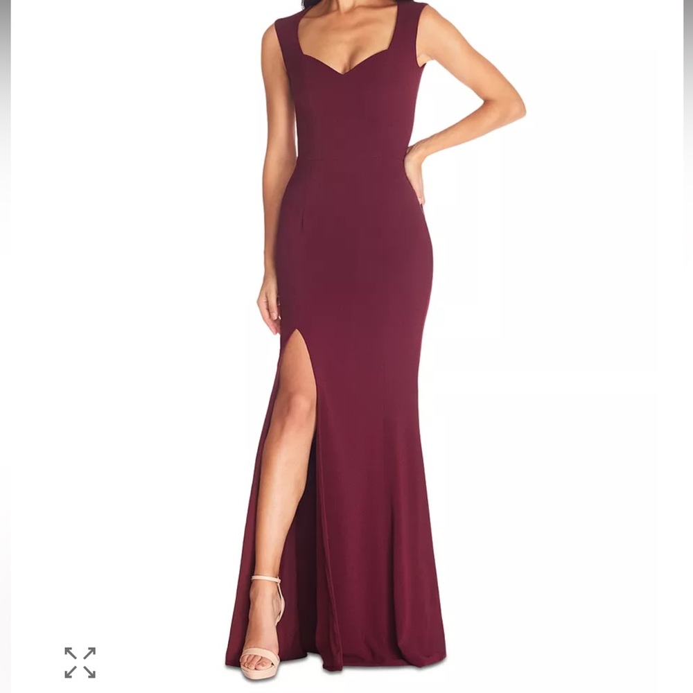 🆕 Dress The Population ‘Monroe’ Sweetheart Gown